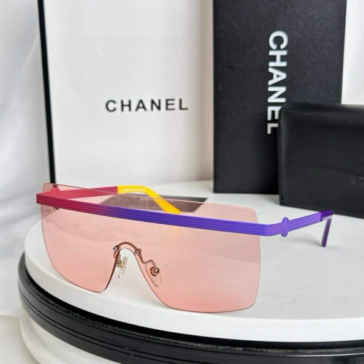 Picture of Chanel Sunglasses _SKUfw77169727fw